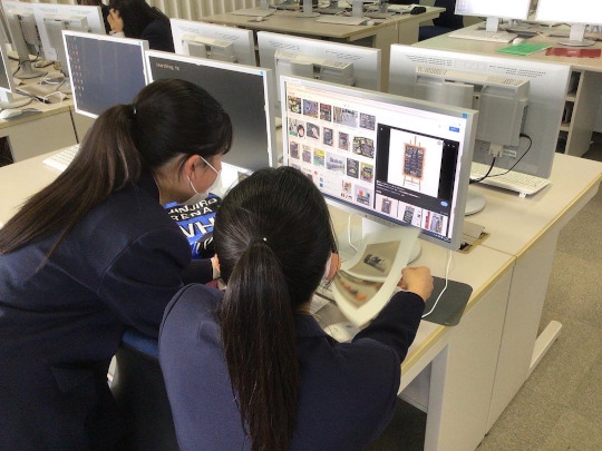 出商デパートに向けて準備中