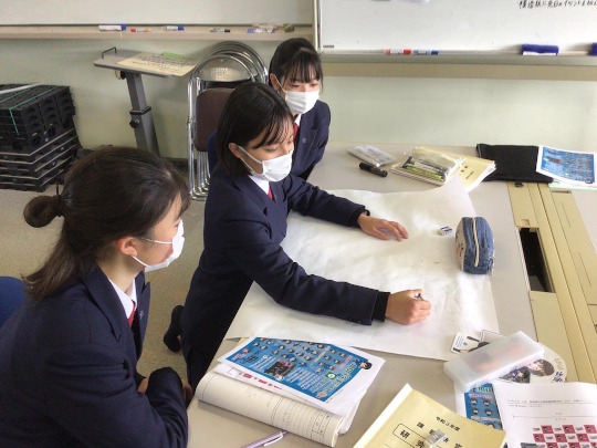 出商デパートに向けて準備中